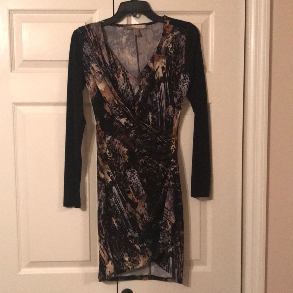 Stretchy, comfy, sexy dress. Great marble print.